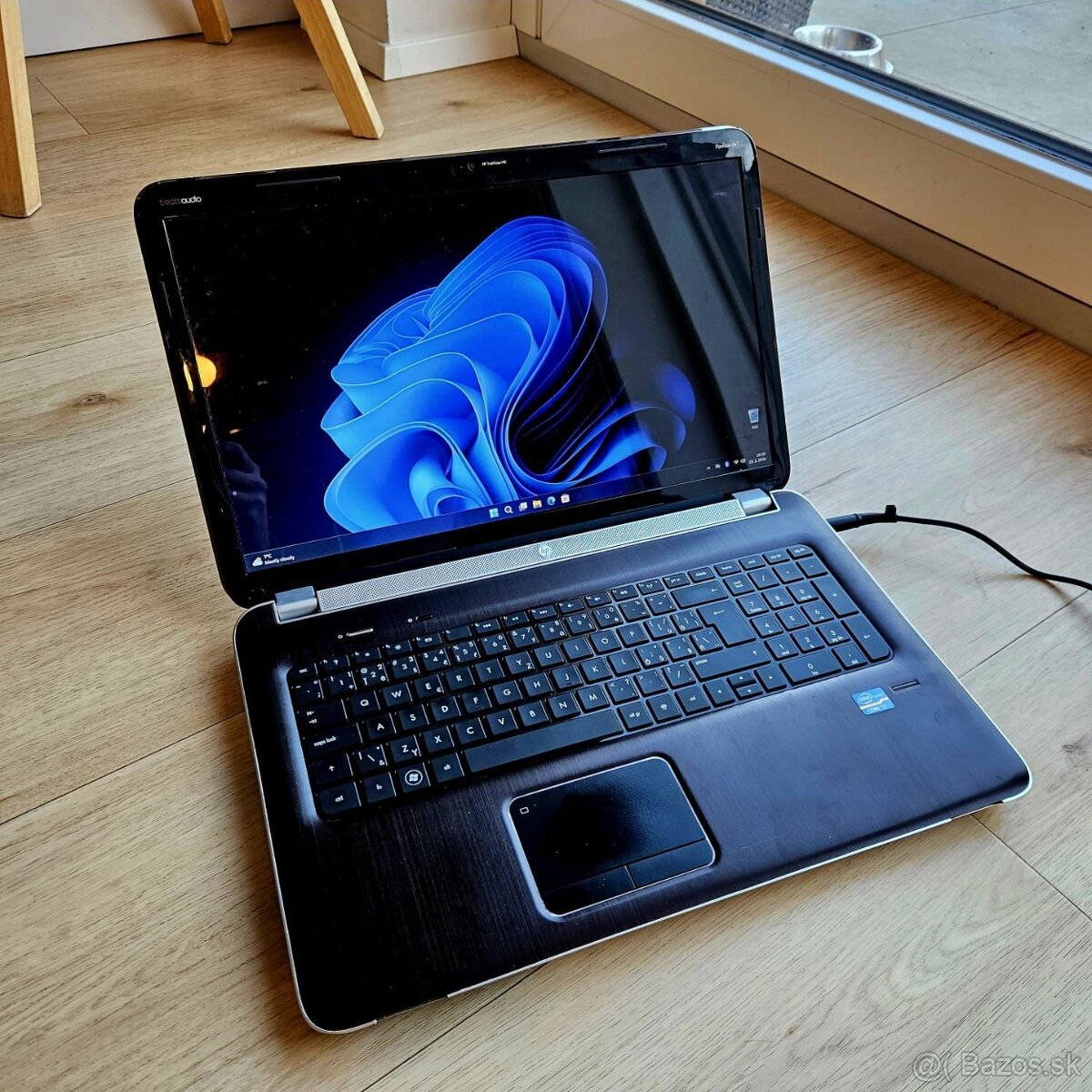 Predám notebook HP Pavilion dv7 17,3" - 2