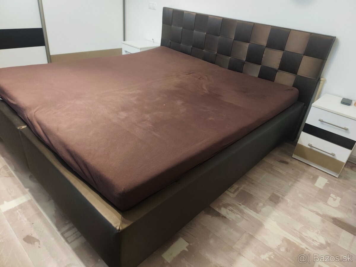 Posteľ Blanar celočalúnenná - 2