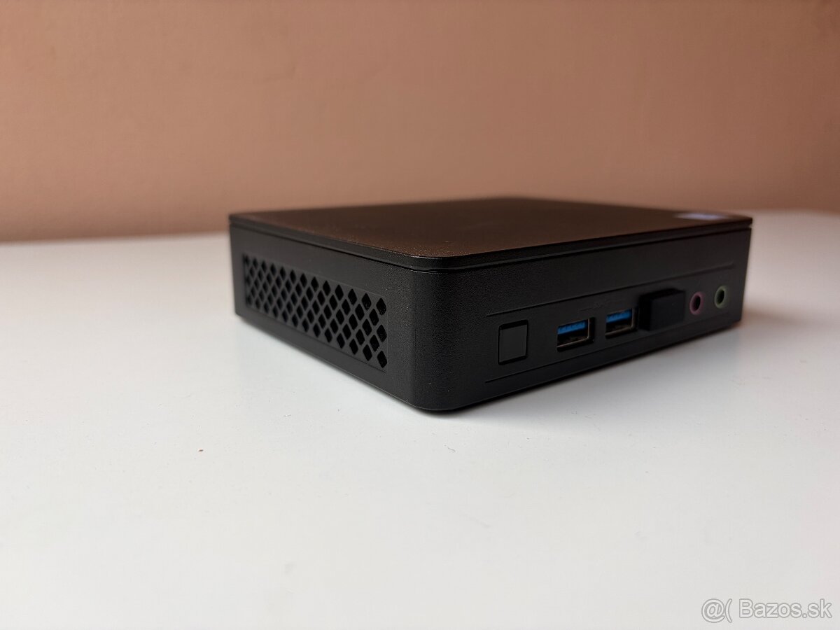 Intel NUC 11 Essentials Kit (NUC11ATKPE) - 2