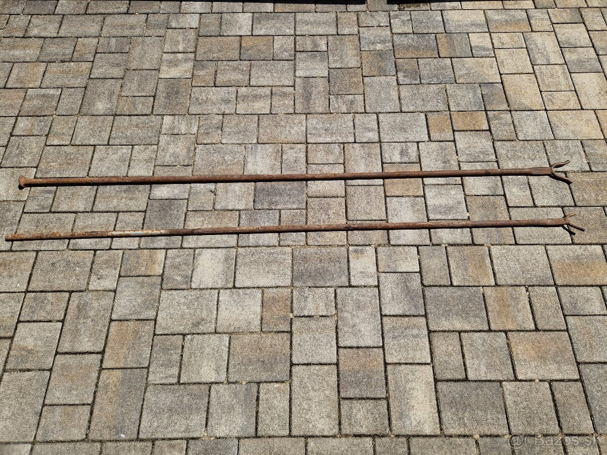 Železné stojky, podpery - 2