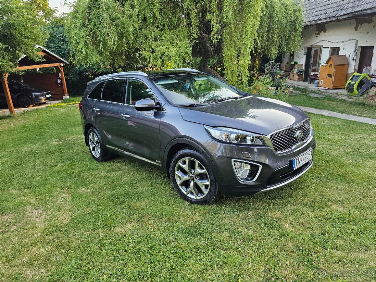 Kia Sorento 2016 2,2CRDI 4x4 šedá tm.metalíza, AUTOMAT - 2