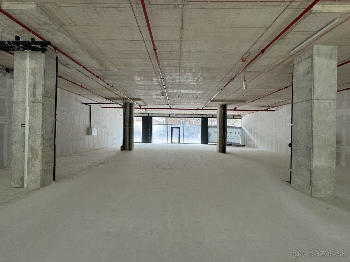 Prenájom obchodného priestoru 333 m² v skvelej lokalite v ce - 2