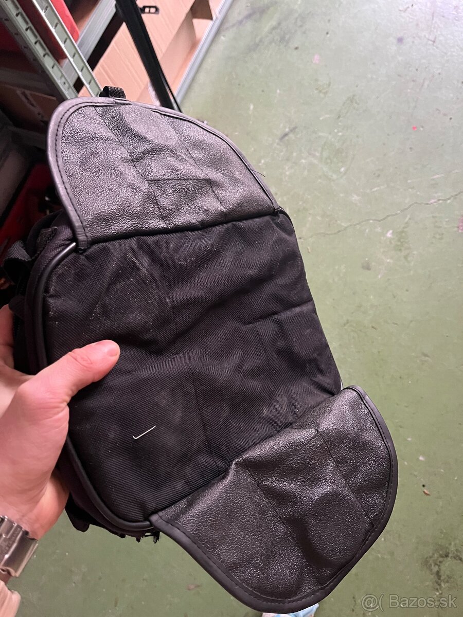 Kapsa na nádrž motorky - 2