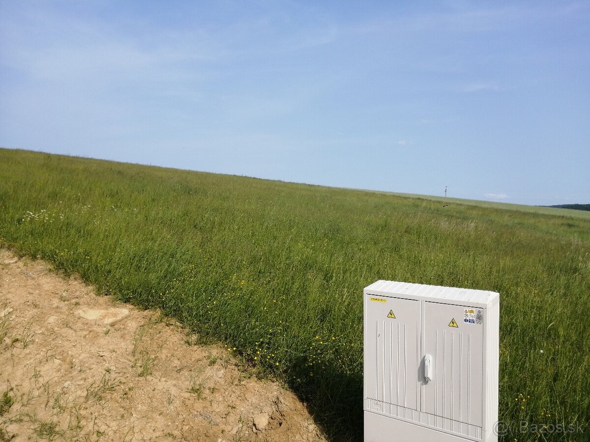 Na predaj stavebný pozemok – Raslavice - 2