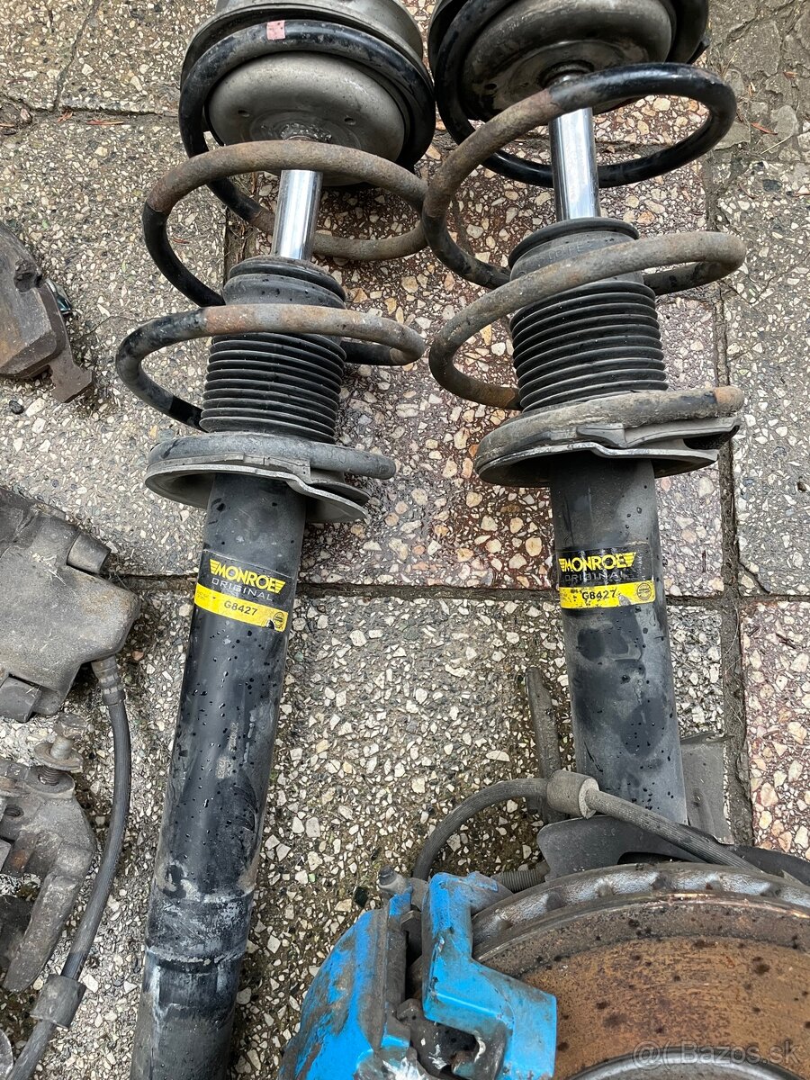 diely e39 tlmiče , brzdí zadná náprava - 2