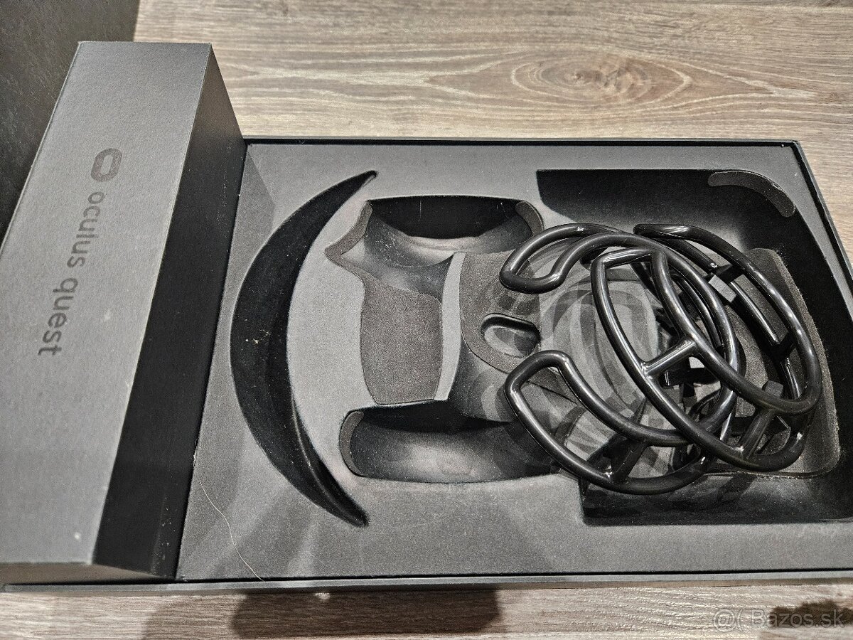 Oculus Quest 1 250e - 2