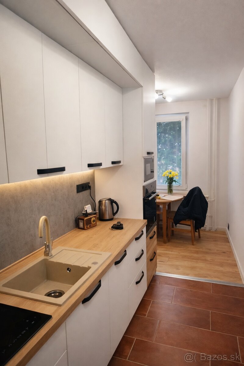 Veľký 2-izbový byt – Martin Sever – 64 m² - 2