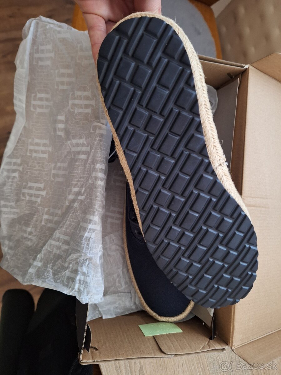 Panske espadr.Hilfiger nove - 2