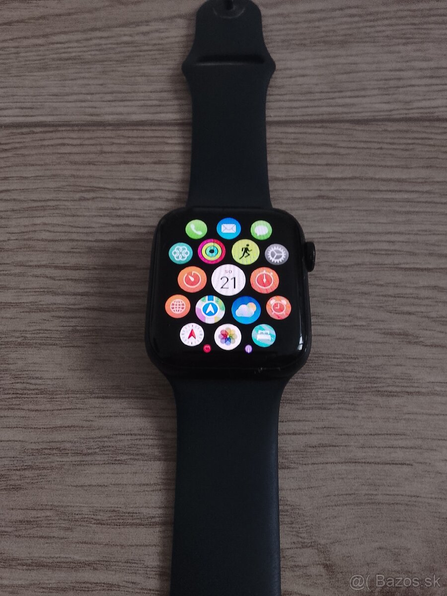 Apple watch SE 2. generácie - 2