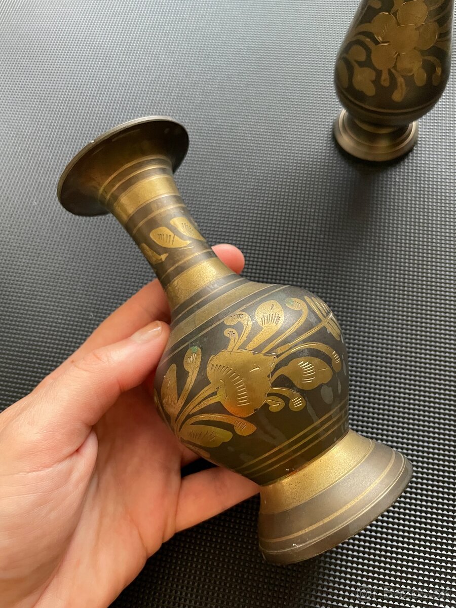 2 tepané vázičky - 2