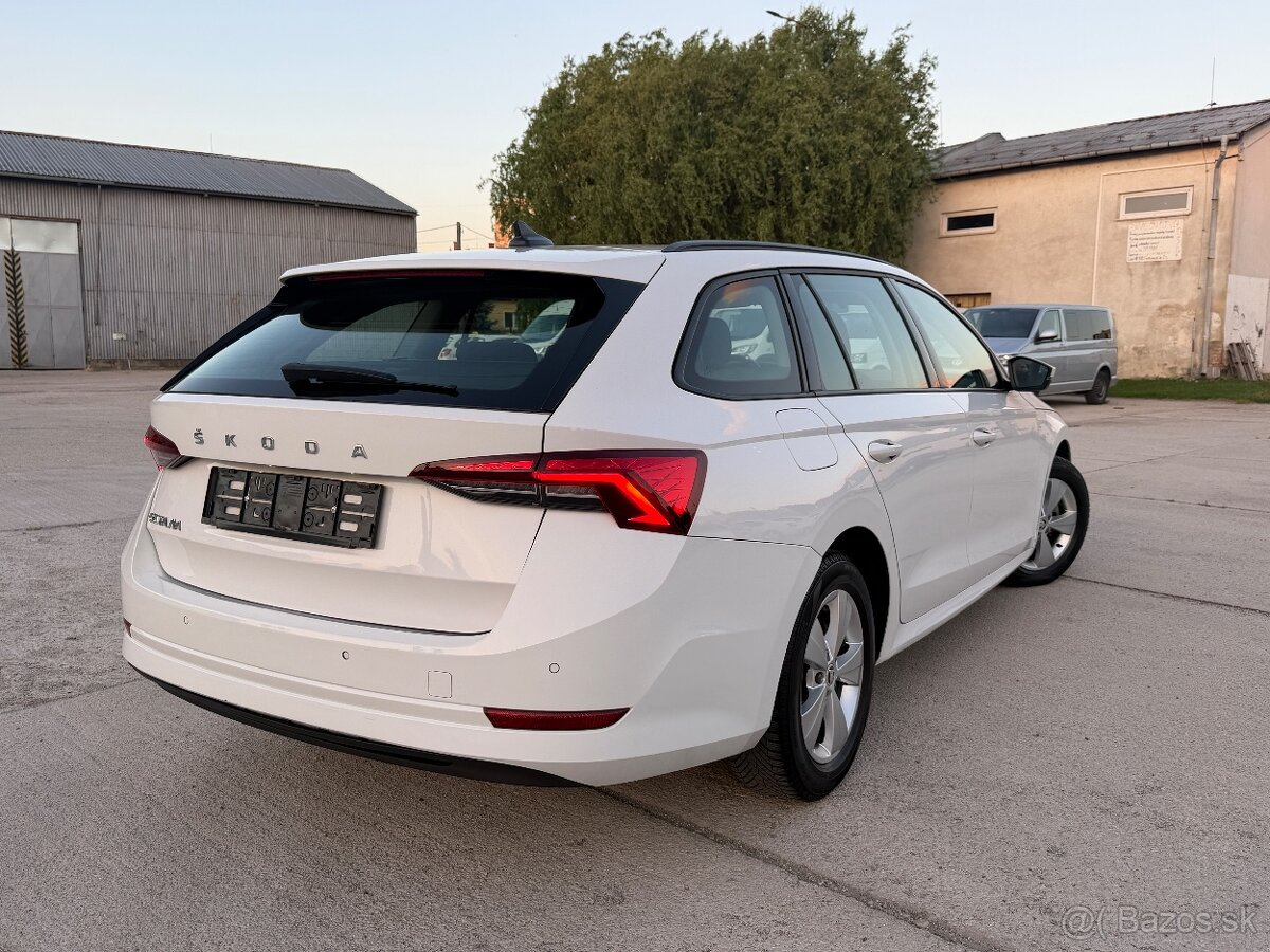 Škoda Octavia Combi 2.0TDI DSG - 2