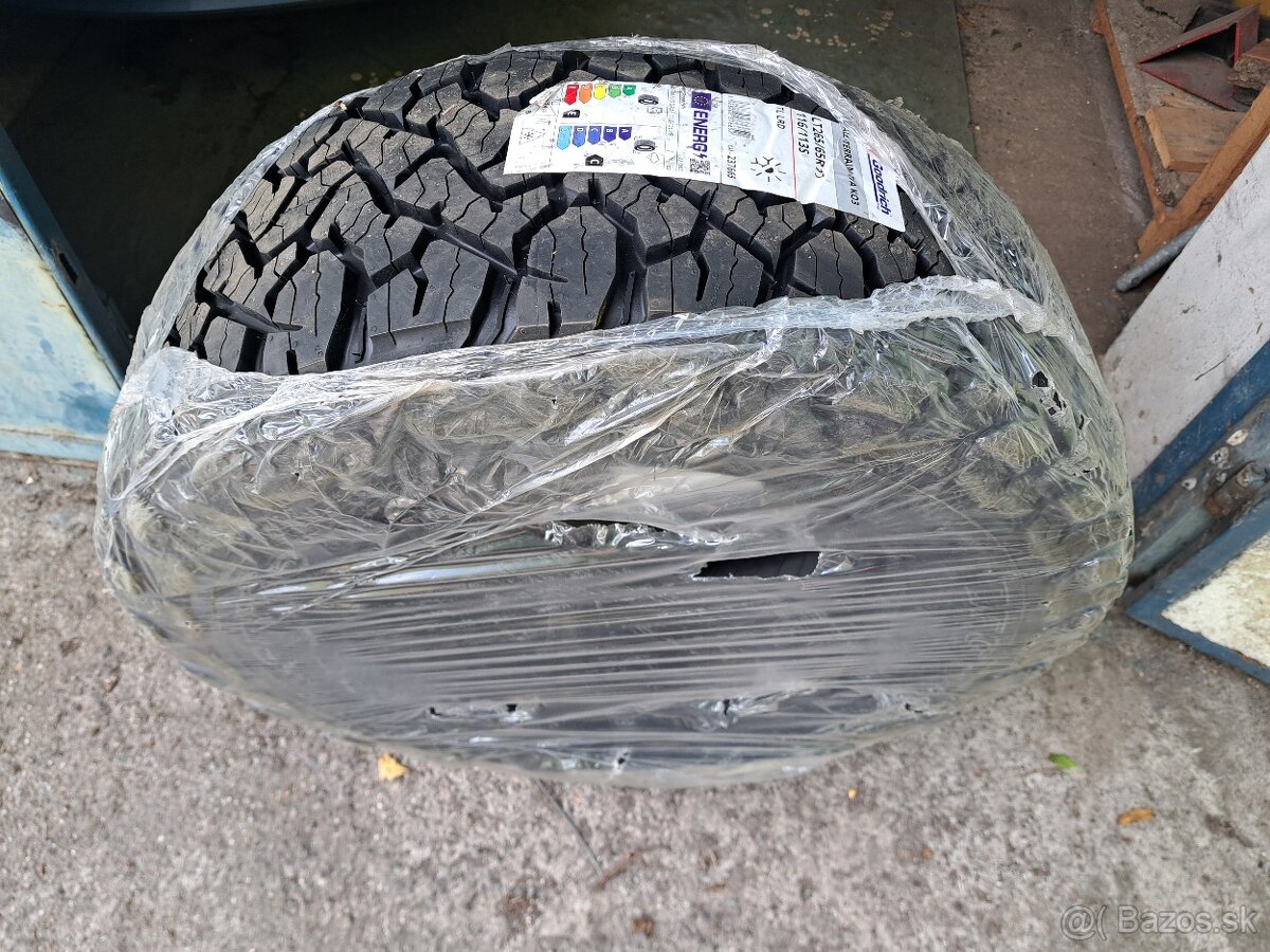 BFGoodrich ALL TERRAIN 265/65 R17 - 2