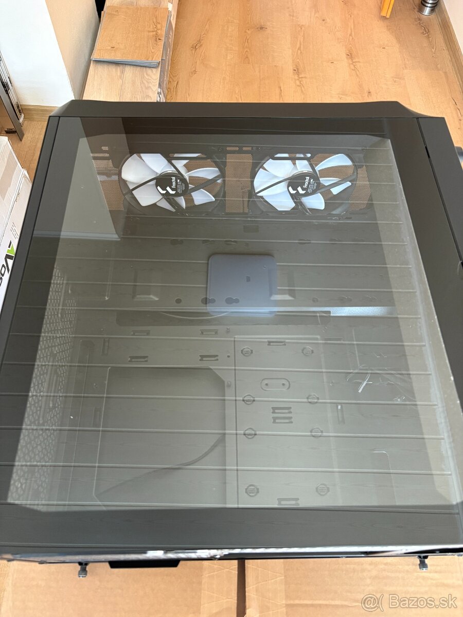 Fractal Design FOCUS 2 RGB Black TG Clear Tint - 2