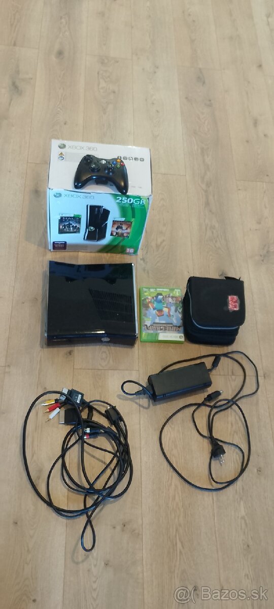 Xbox 360 flash +62 hier + ovládač + 250gb HDD + obal - 2