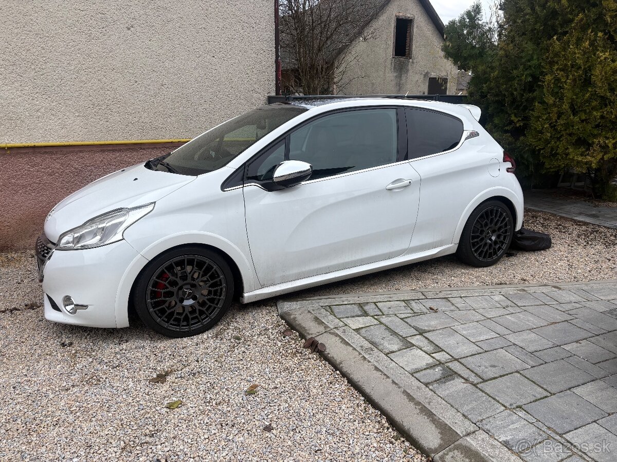 Peugeot 208 Gti - 2