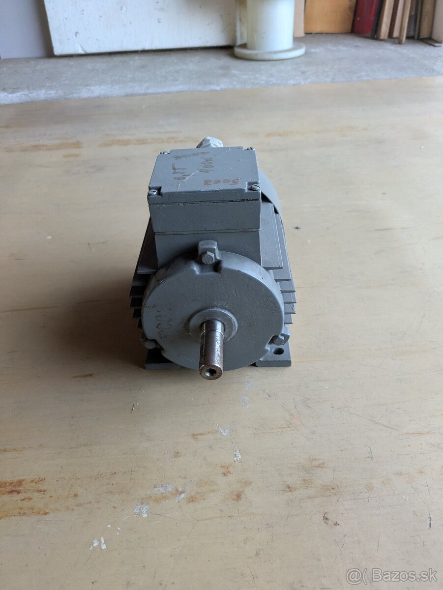 Elektromotor MEZ - 2