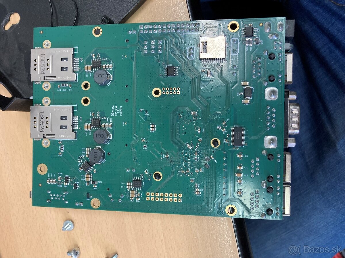 Predám Mikrotik Routerboard RBM33G - 2