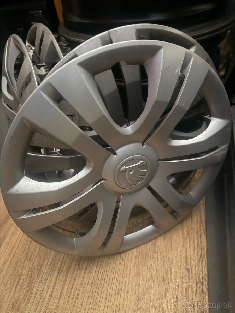 Predam disky 5x100 Fabia2 + puklice - 2
