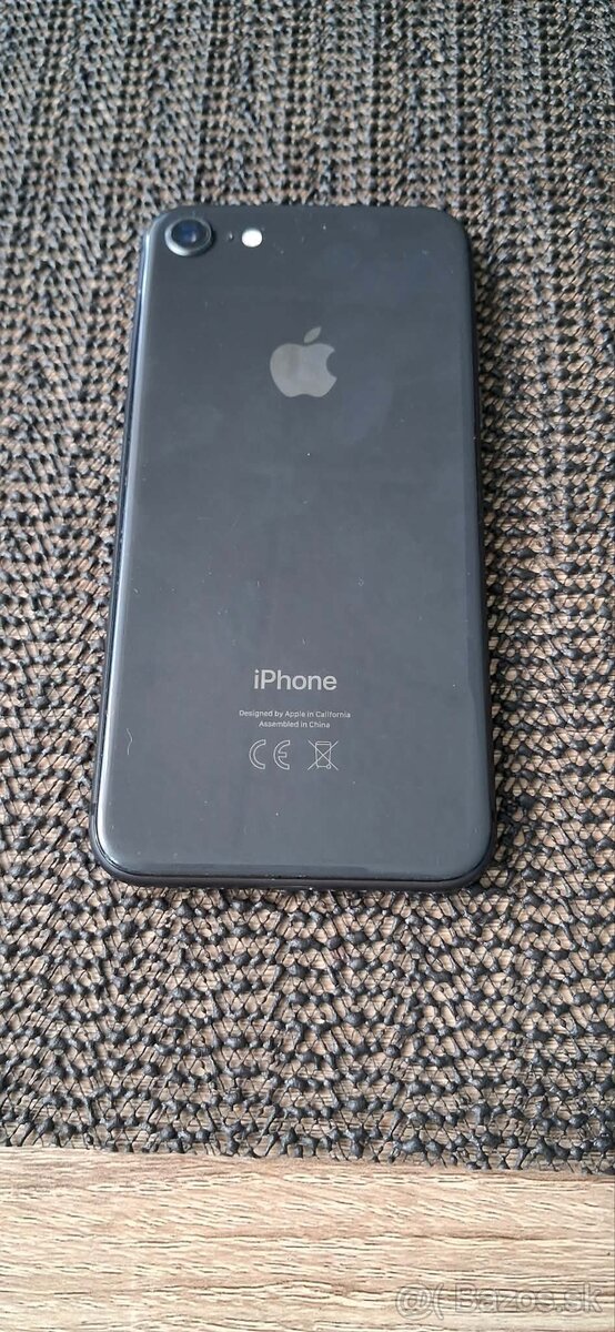 Apple 8 - 2