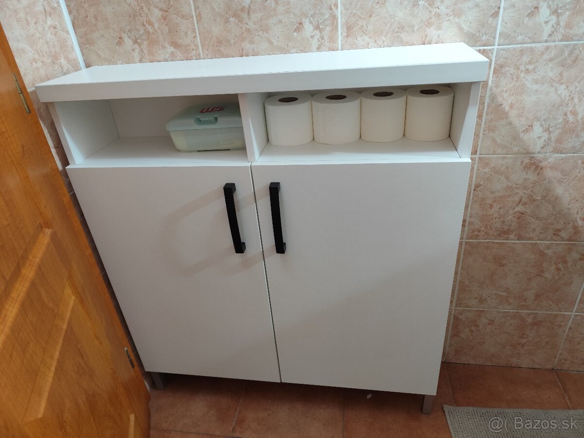 Kúpeľňová skrinka - 2