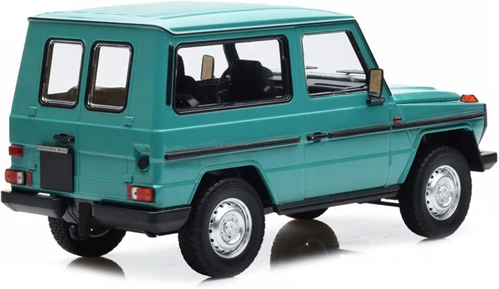Predám model Minichamps Mercedes-Benz G short (W460) 1:18 - 2