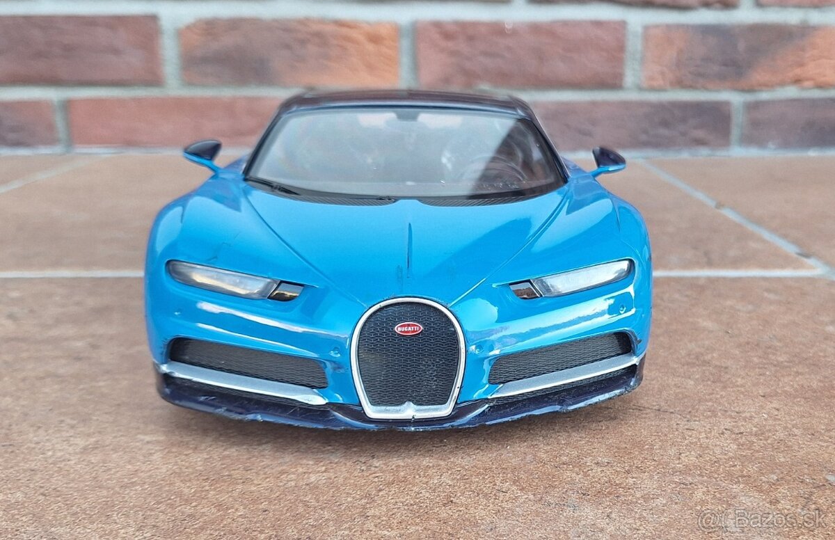 2x Bugatti Chiron RC auto - 2
