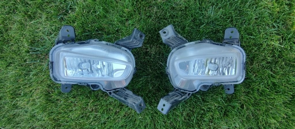 Kia Ceed 3 III CD 2018 - 2021 - Predna hmlovka mlhovka - 2