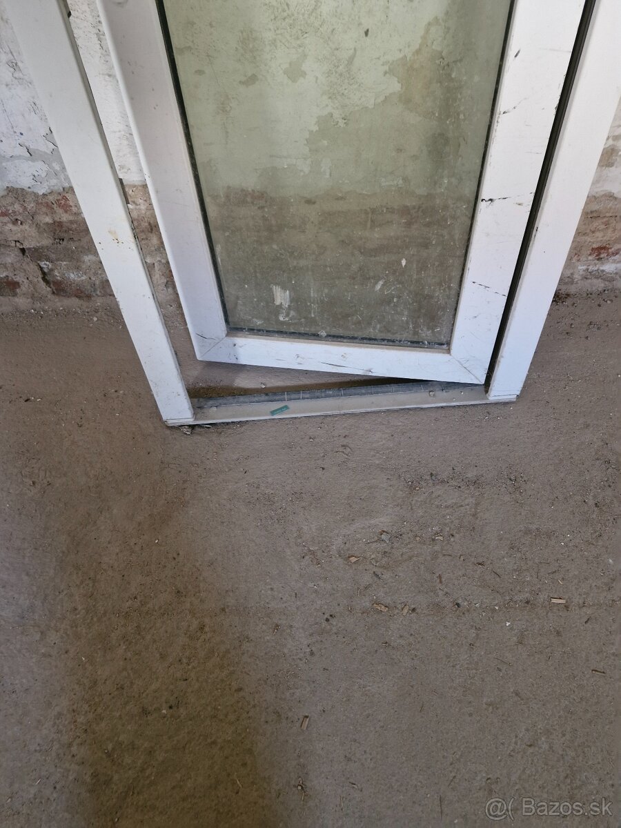 Predam plastové dvere - 2