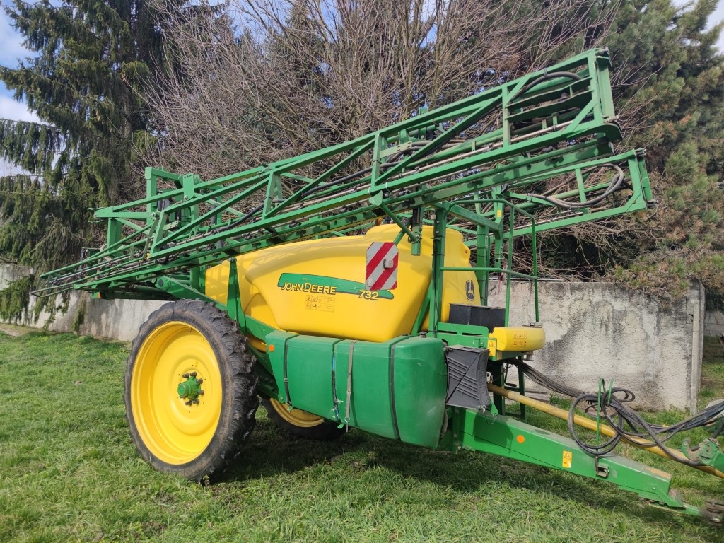 Na predaj postrekovač John Deere 732 - 2