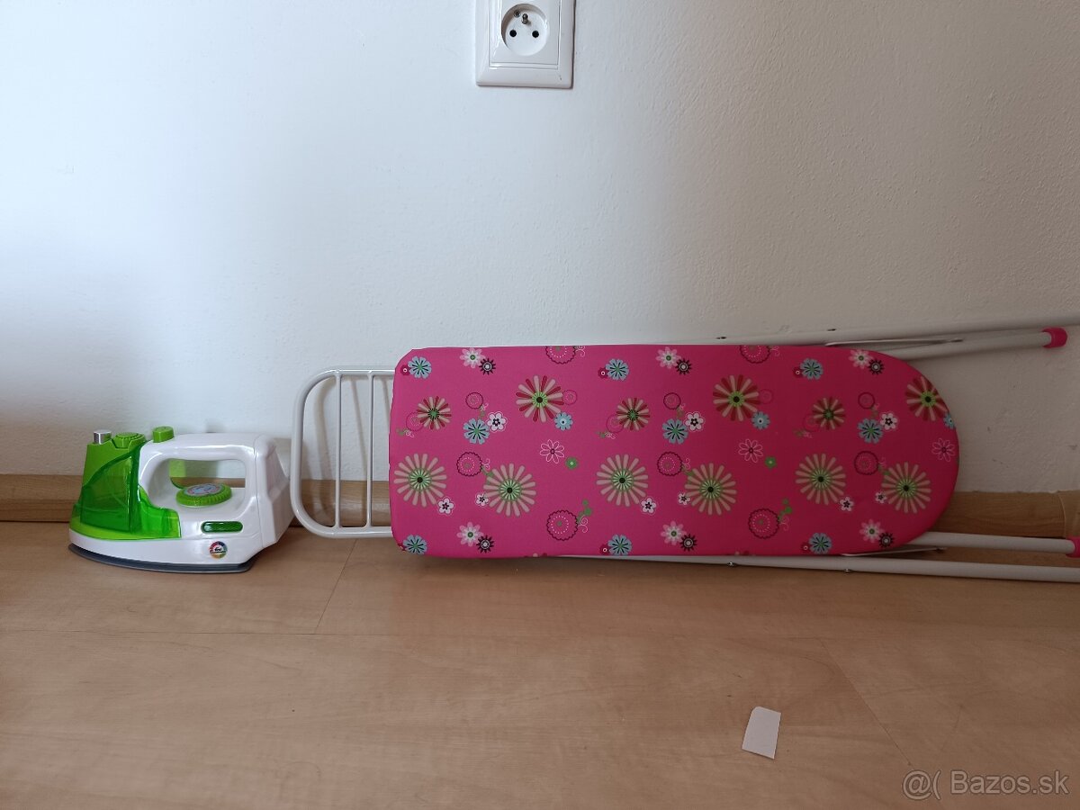 Žehliaca doska a žehlička - 2