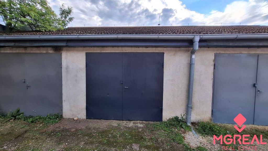 Garáž Pod šipkom Partizánske - 17.000,- - 2