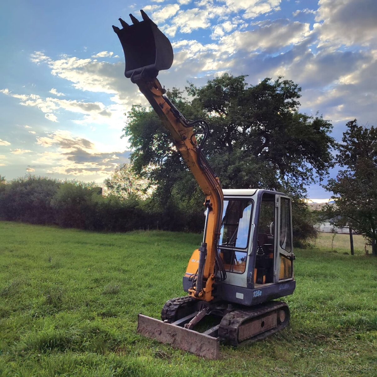 Pasovy bager Libra 125S - 2