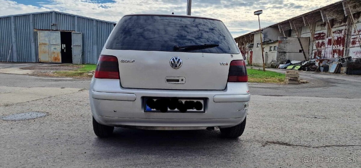 Rozpredám na diely golf 4 1.9 81kw - 2