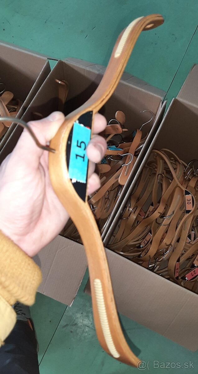 vešiaky + stojan - 2