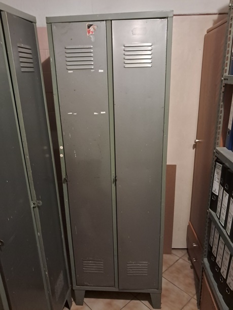 Plechové šatňové skrine - 2