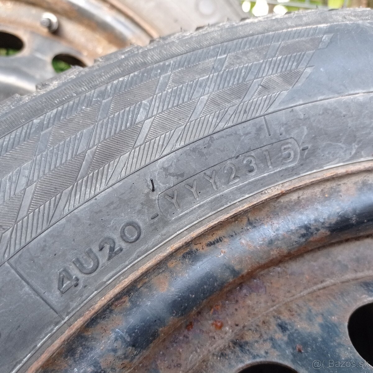 Sada zimných pneumatík na plechových diskoch - 2