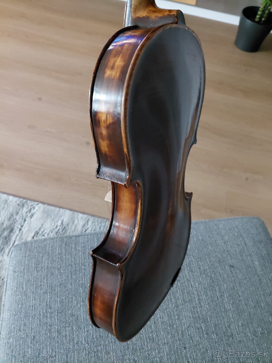 4/4 husle - 2