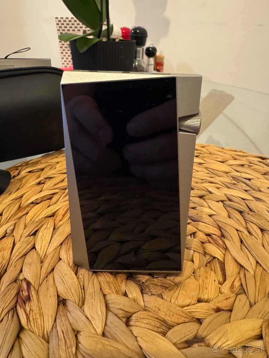 Astell&Kern SR25 - 32bit/384kHz audio prehravac - 2