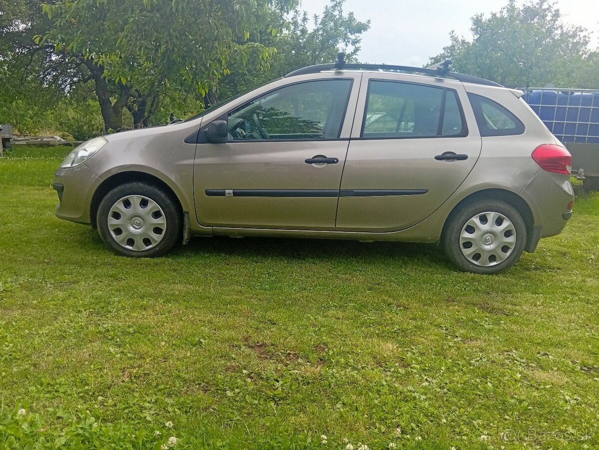 Renault Clio - 2