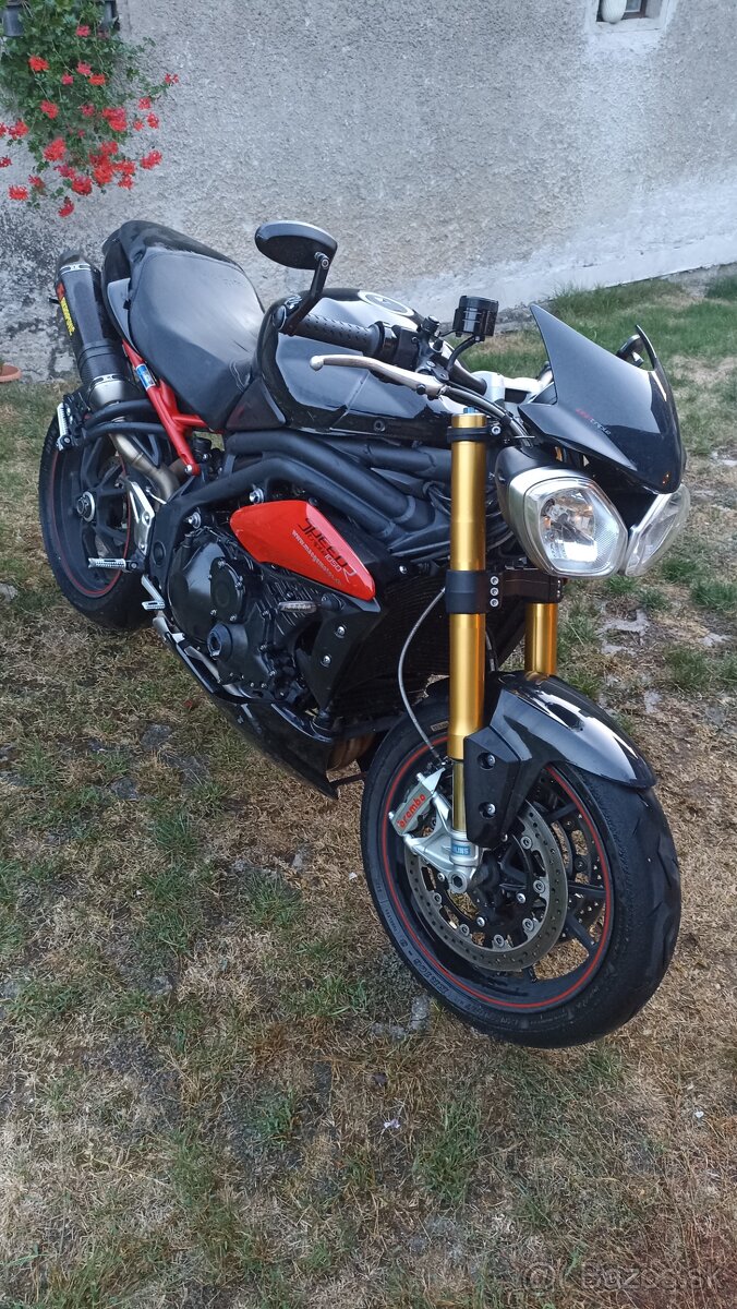 Triumph speed triple 1050 r 2014 - 2