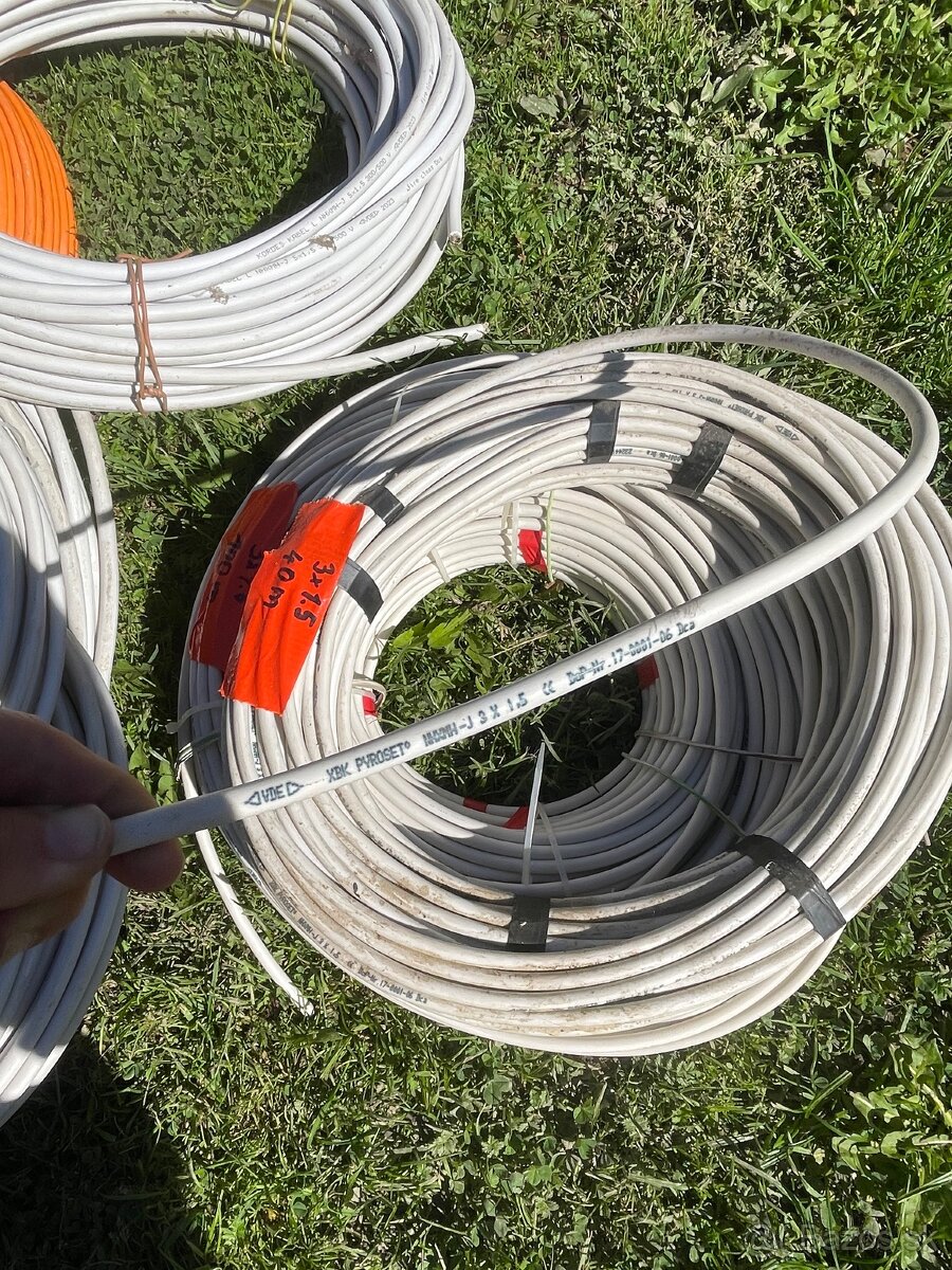 Predám rôzne káble 3x1,5; 5x1.5; 3x2,5; 5x2,5; dátový duplex - 2