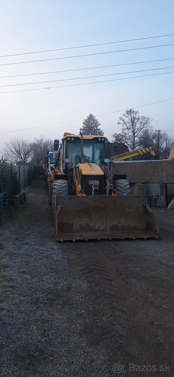 Predam traktor bager JCB 4CX - 2