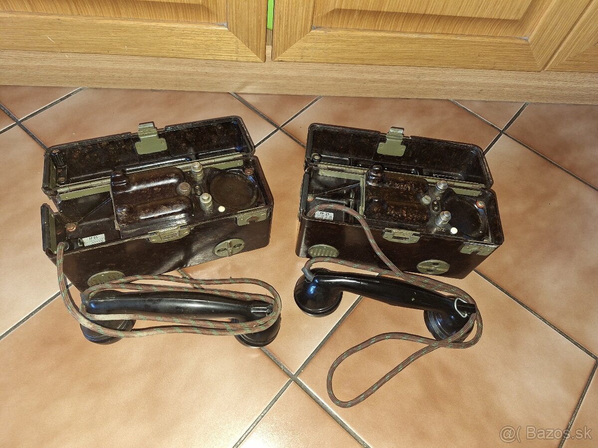 Staré vojenské polne telefony - 2