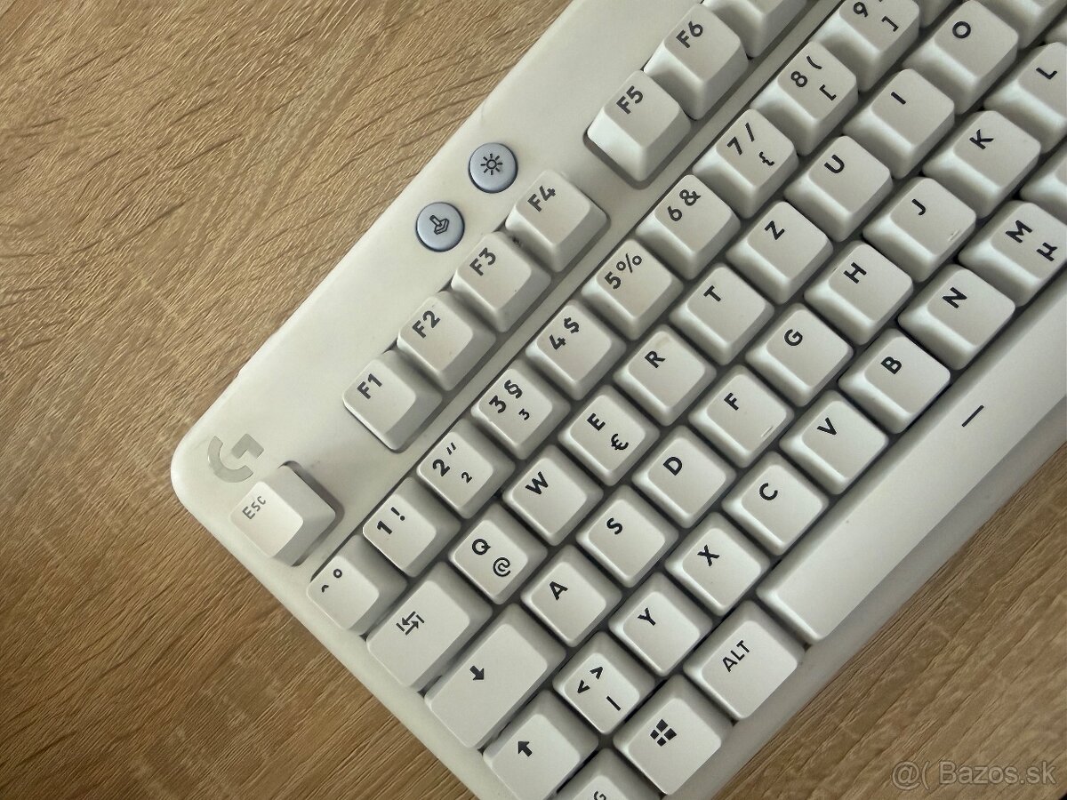 Logitech G713 - 2