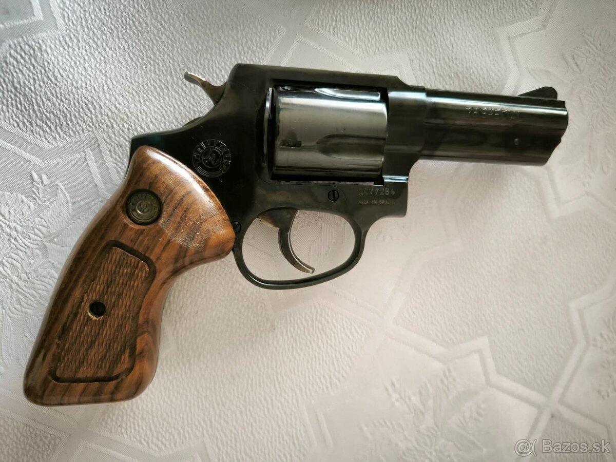 Revolver Taurus Brasil - 2
