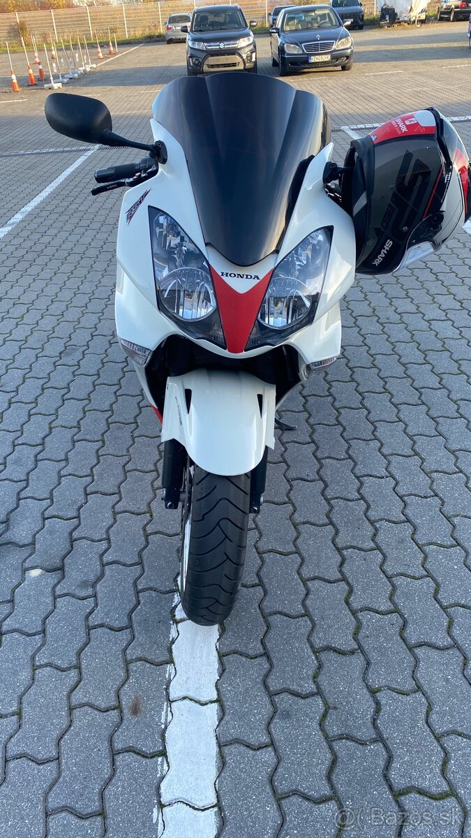 Honda VFR 800 vtec - 2