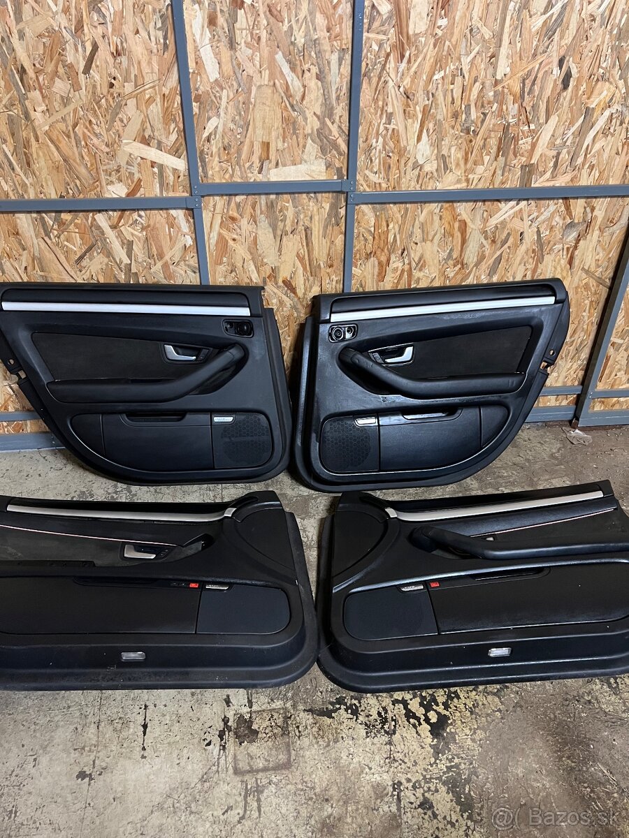 Interiér Audi A8 D3 - 2