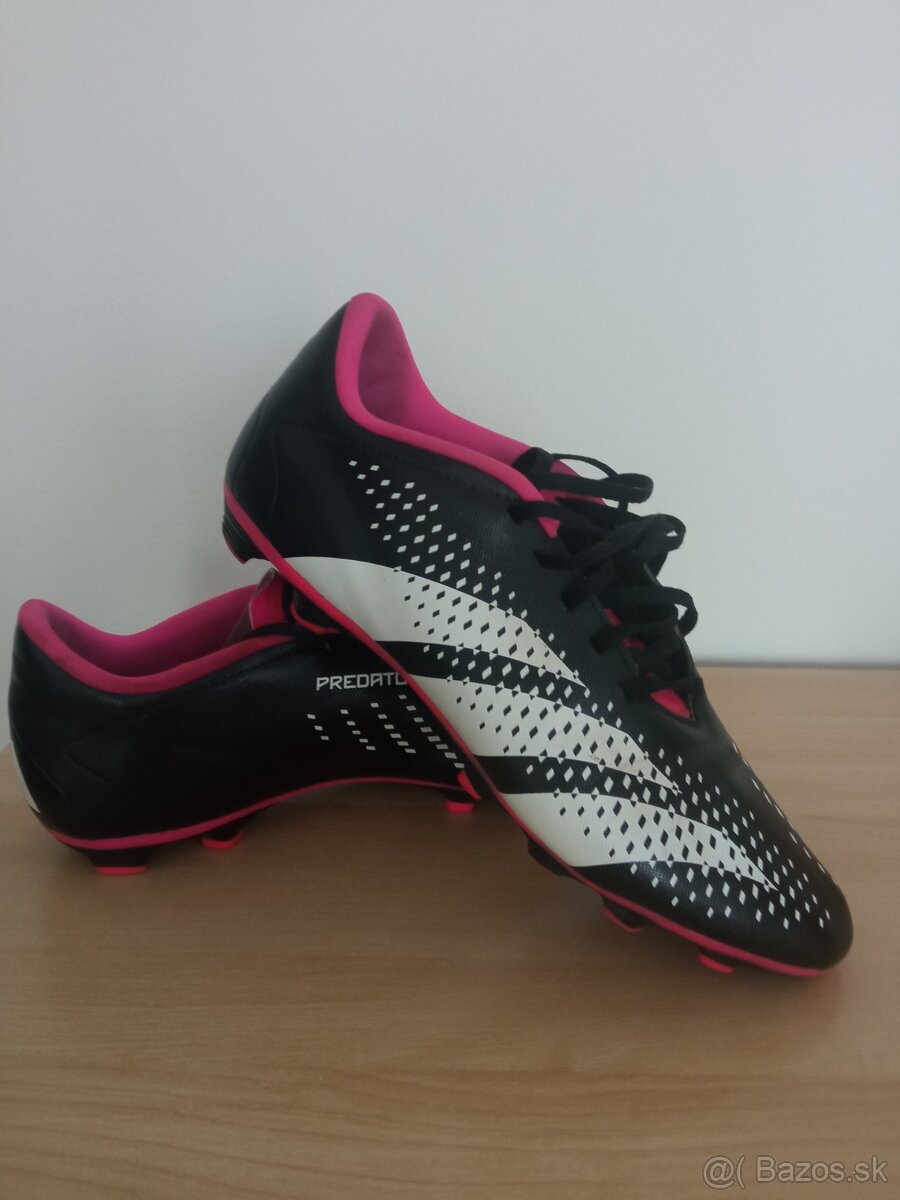Predám Adidas kopačky - 2