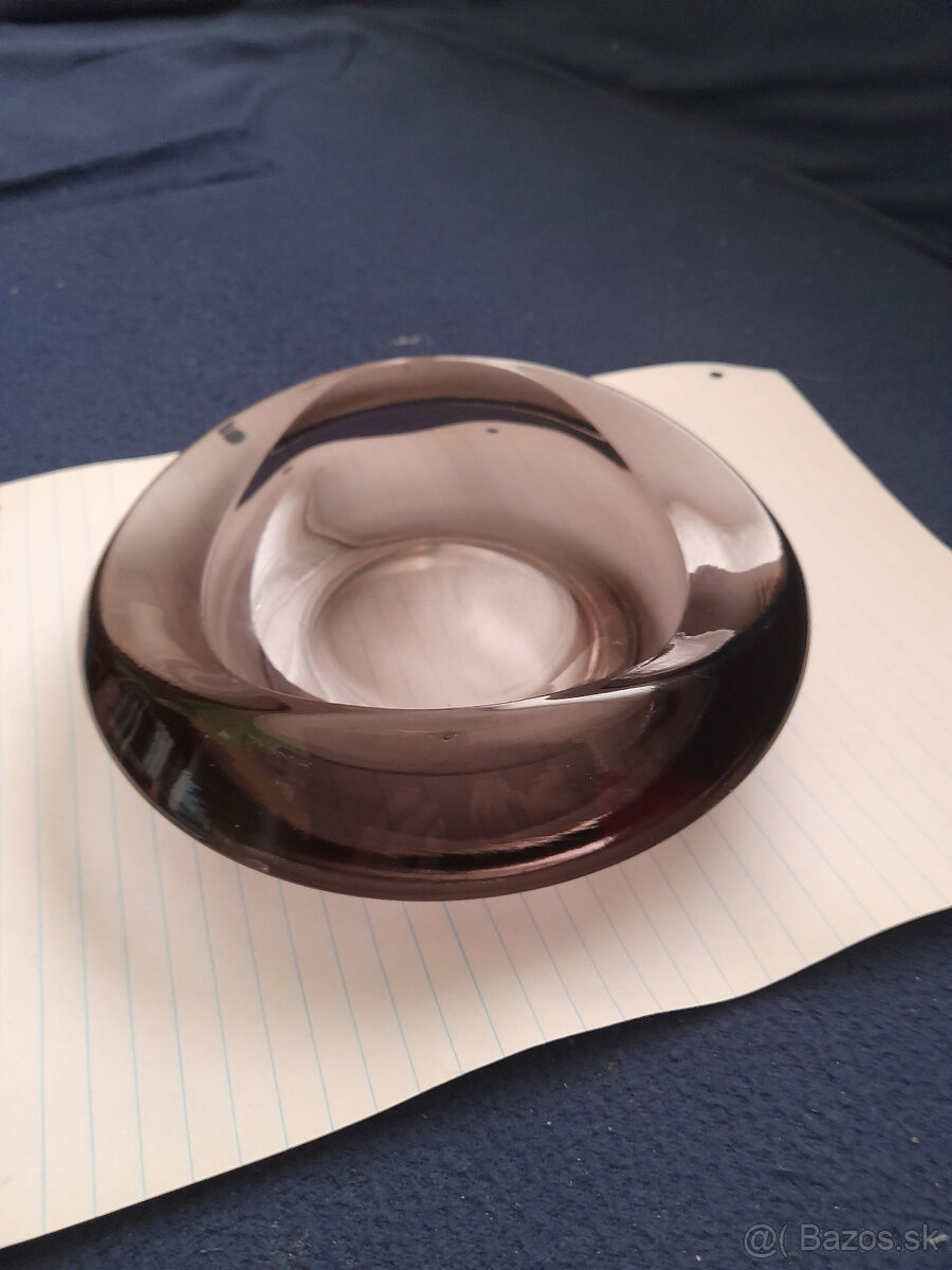 Popolník z hutného skla - 2