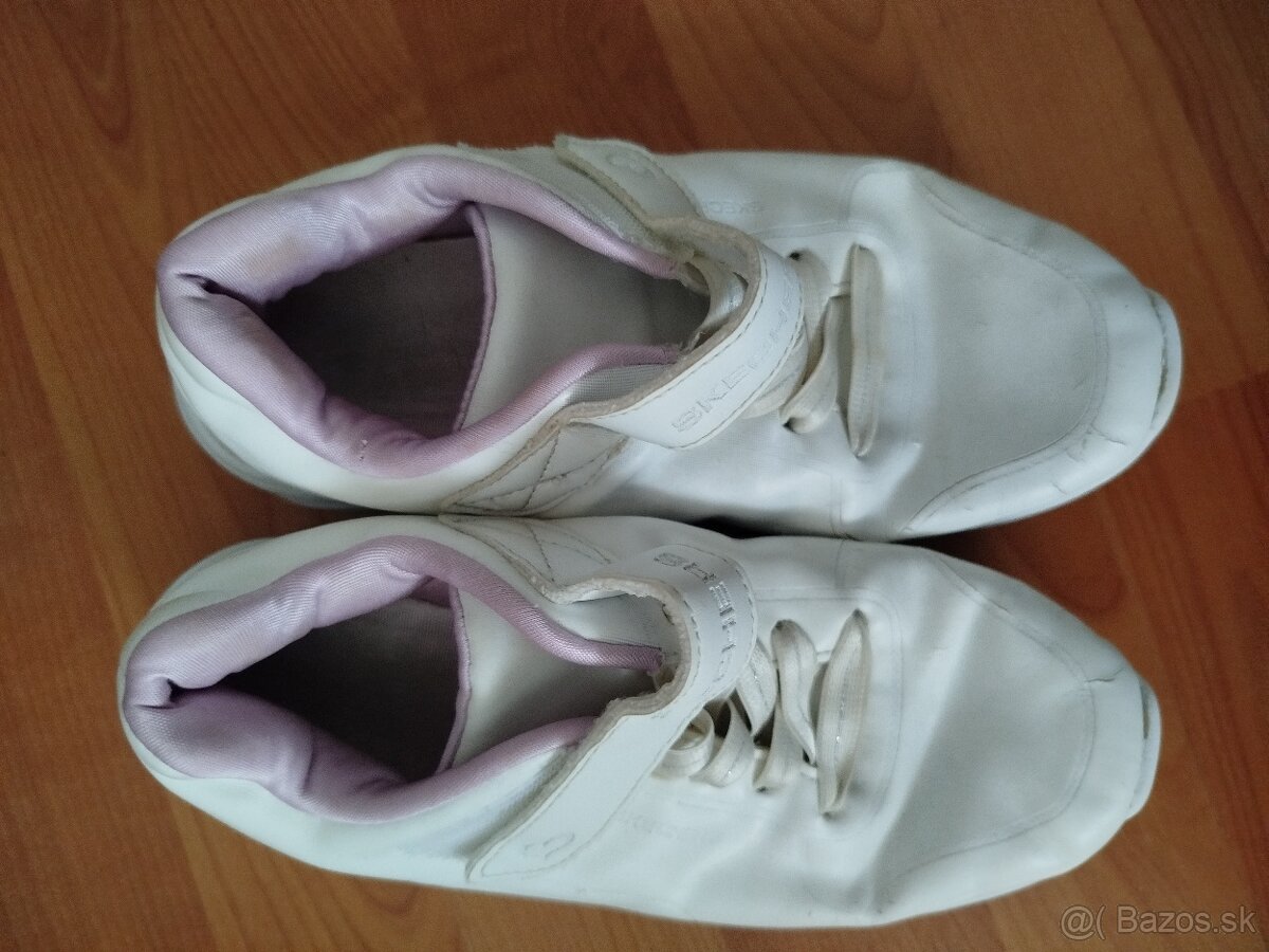Tenisky Skechers 33 - 2